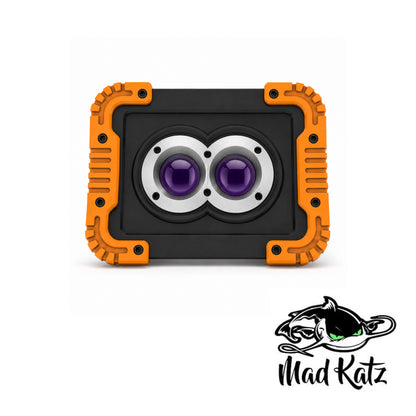 Mad Katz 30W Glow Show Illuminator LED Light with Built-In Power Bank